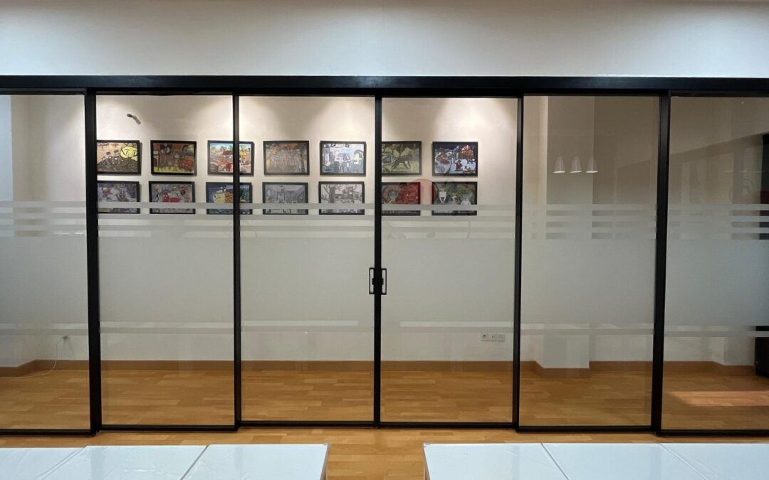 Sliding door enhances the kids learning space
